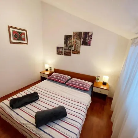 Apartment Mila Makarska