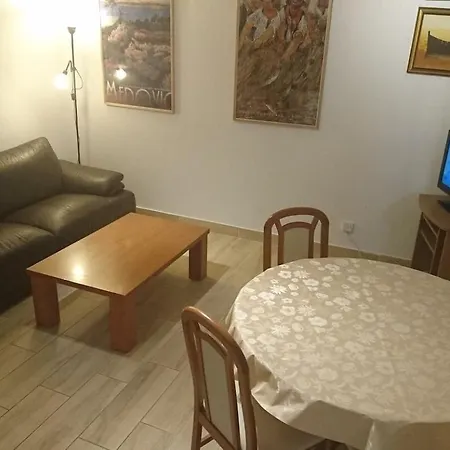 Mila Apartment *