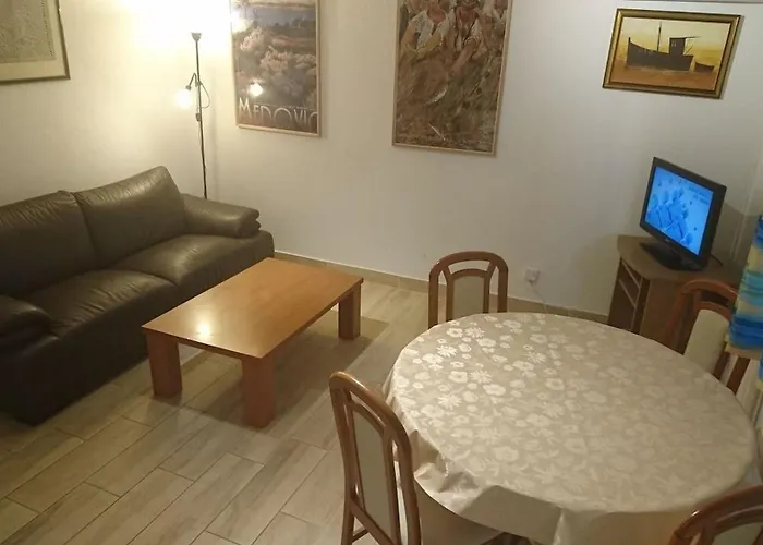 Mila * Makarska